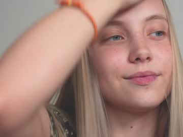 girl
        appr0ved cam image #4475769