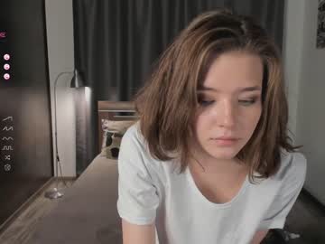 girl
        jasminedunlap cam image #3036333