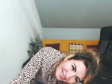 girl
        cassiejonas cam image #3464176