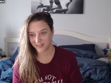 girl
        bluexstacey cam image #4840061