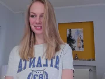 girl
        magic_couple13 cam image #3025111