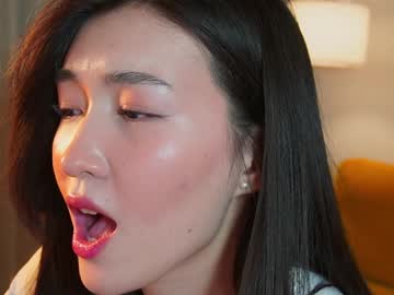 girl
        natsumiito cam image #6093279