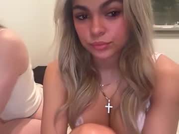 girl Cam Girls Masturbating With Dildos On Chaturbate with esteemae1