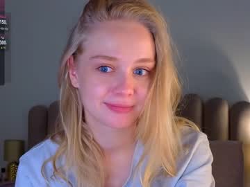 girl
        stacy_fanning cam image #4102026