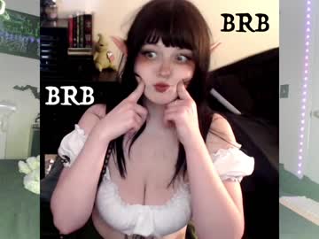 girl
        lilypixel cam image #4084757