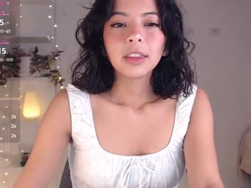 girl
        babby_girl_ cam image #5220643