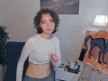 girl
        cutee_curls cam image #4742424
