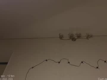 girl
        heylixie_ cam image #7053235