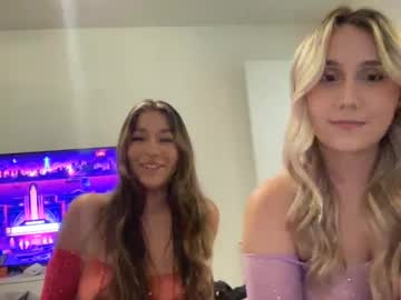 couple
        hotandhornyhannah cam image #4767336