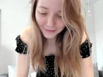 girl
        olli_ver cam image #1803648