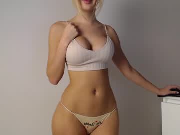 girl
        trixie_taylor cam image #2675387