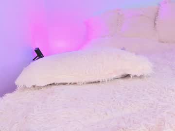 girl
        evelin_gh1 cam image #1663302