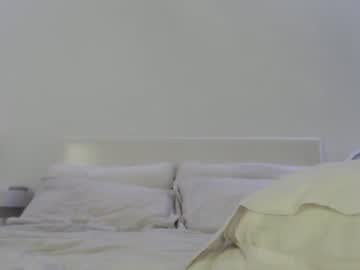 girl
        itsmyahxox cam image #3311359