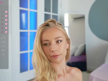 girl
        vika54784 cam image #4712812