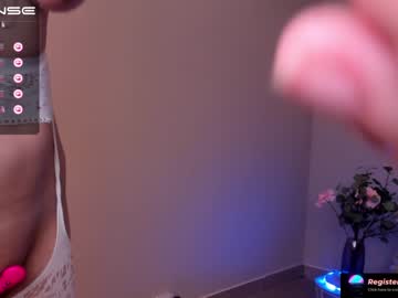 girl
        nickangiex cam image #911112