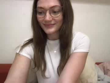 girl
        jacquelinexox cam image #2519370