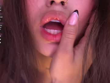 girl
        _meghan_gomez1_ cam image #6749958