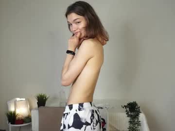 girl
        clementina_fermentina cam image #6746421