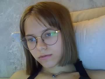 girl
        the_partisan cam image #3663957
