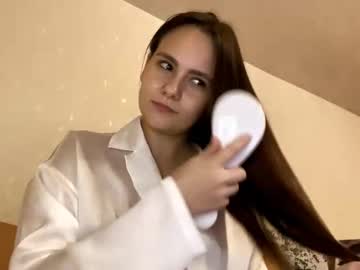 girl
        mia_cutesisa cam image #6906621