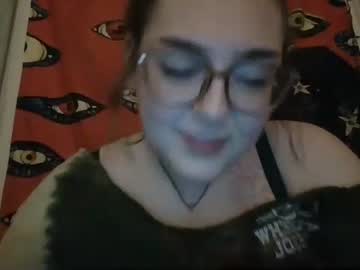 girl Cam Girls Masturbating With Dildos On Chaturbate with queensquirtfreak