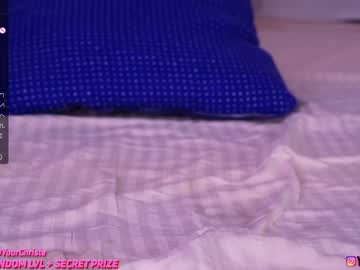 girl
        lana_lee_ cam image #2789853