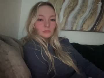 girl
        kinkychantelle98 cam image #3185486