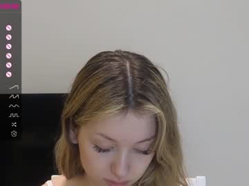 girl
        evafrancis cam image #1834806