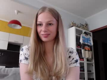 girl
        magic_couple13 cam image #1553926