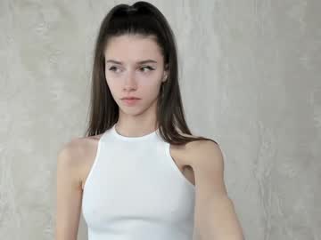 girl
        cutie_ghostie cam image #3498950