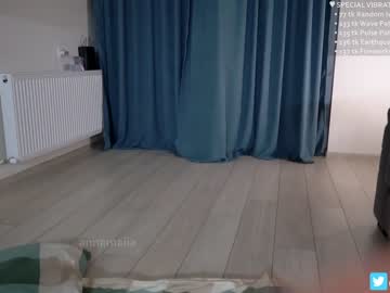 couple
        annamalia cam image #4248914