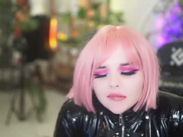 girl
        faith_chan cam image #5608396