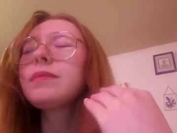 girl
        luckylychee cam image #4377809