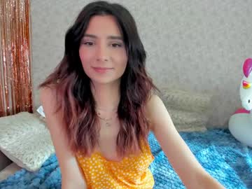 girl
        crystalnut cam image #6622243