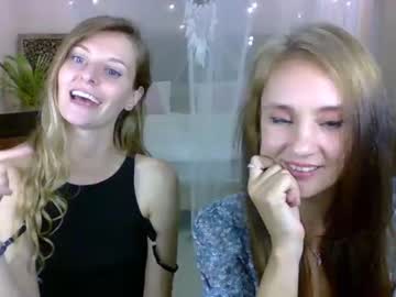 couple
        goddess_marylin cam image #2922703
