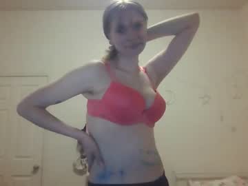 girl
        dumbdoll9 cam image #3545924