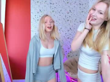 couple
        cassie_palmer cam image #6996505