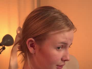 girl
        claireprincess cam image #3401076