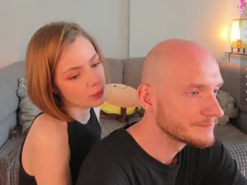 couple
        maypeach cam image #4939732