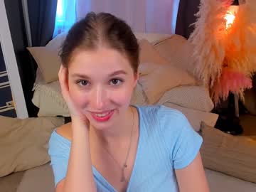 girl
        milablush cam image #2178486