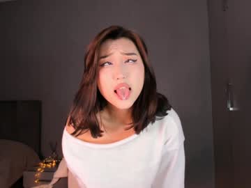 girl
        minnie_jin cam image #5749130