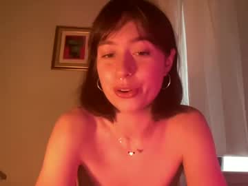 girl
        soft_ana_gem cam image #4650480
