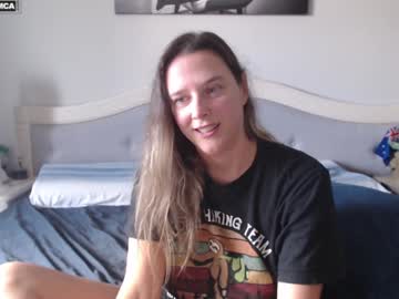 girl
        bluexstacey cam image #4702879