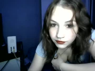 girl
        3cat333 cam image #3404119
