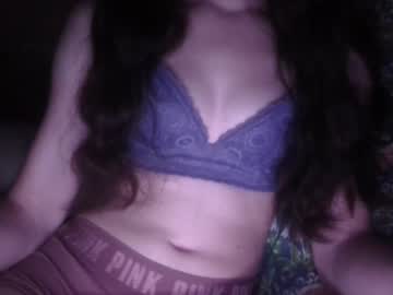 girl
        emogoddess00 cam image #4492783
