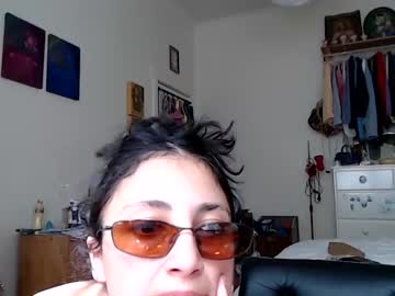 girl
        tomboyskank cam image #631225