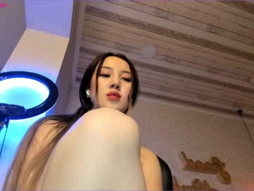 girl
        korean_sua cam image #2135300