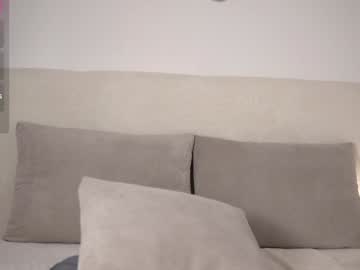 girl
        honeyyykate cam image #4987019