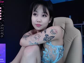 girl
        norma_blum cam image #1394129