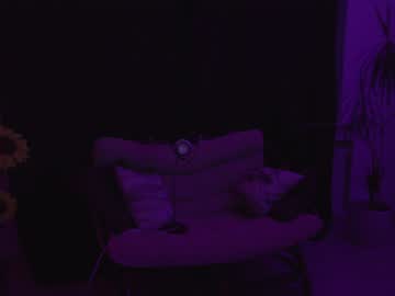 girl
        sophia_lean cam image #1577623